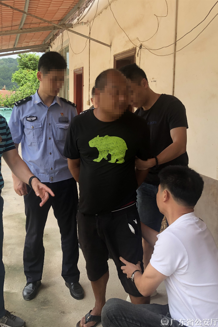 抓获犯罪嫌疑人李某。.jpg