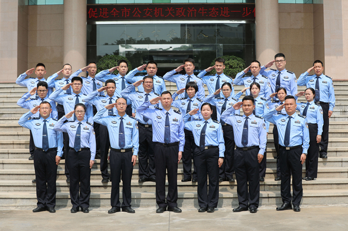 惠州市公安局指挥中心110报警服务台.jpg